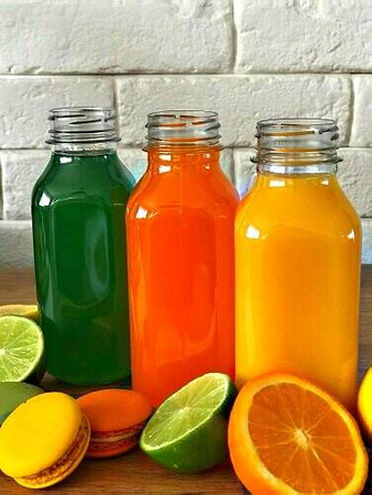 Butelki kwadratowe plastikowe 400ml z nakrętką a10