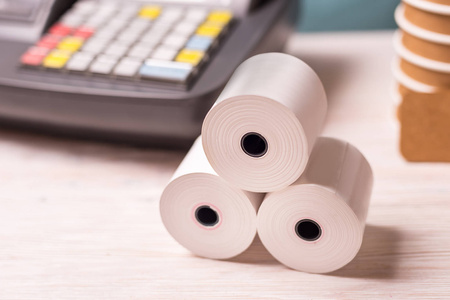 ROLKI TERMICZNE DO KASY 57mm x 30m a10szt