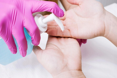 RĘKAWICZKI NITRYLOWE MERCATOR RÓŻOWE M 100 SZT