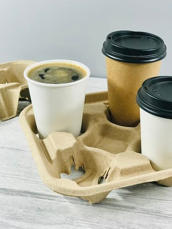 PODSTAWKA NA 4 KUBKI PULPA PAPIEROWA 10SZT