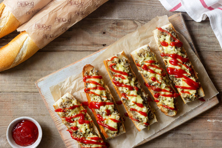 Podkładka papierowa pod zapiekankę 10x25cm 250 szt